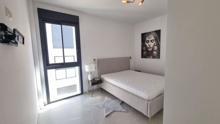 Image No.21-2 Bed Apartment for sale