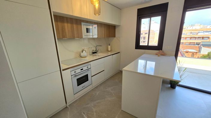 Image No.7-2 Bed Apartment for sale
