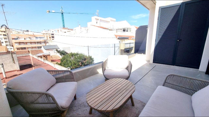 Image No.8-2 Bed Apartment for sale
