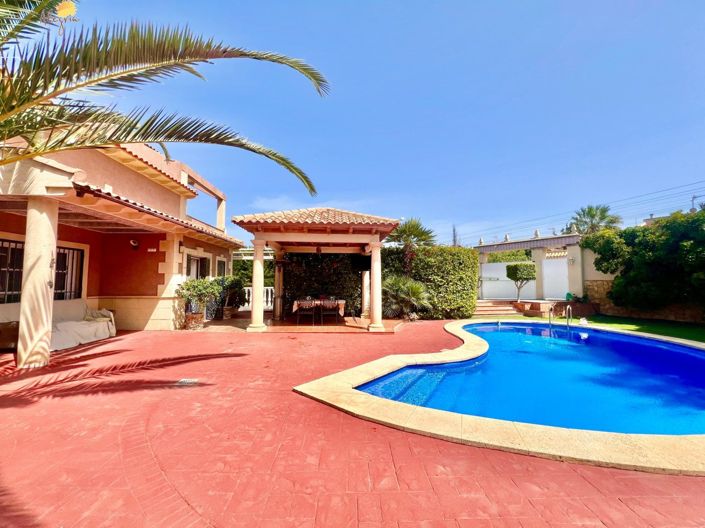 Image No.14-3 Bed Villa for sale