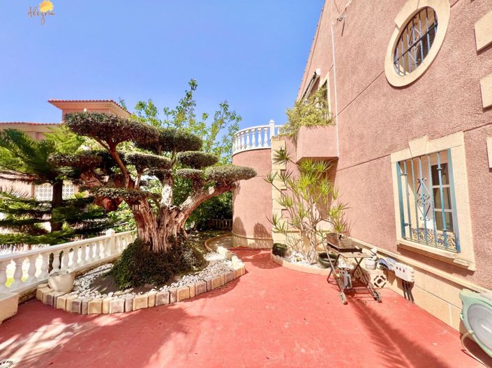 Image No.19-3 Bed Villa for sale