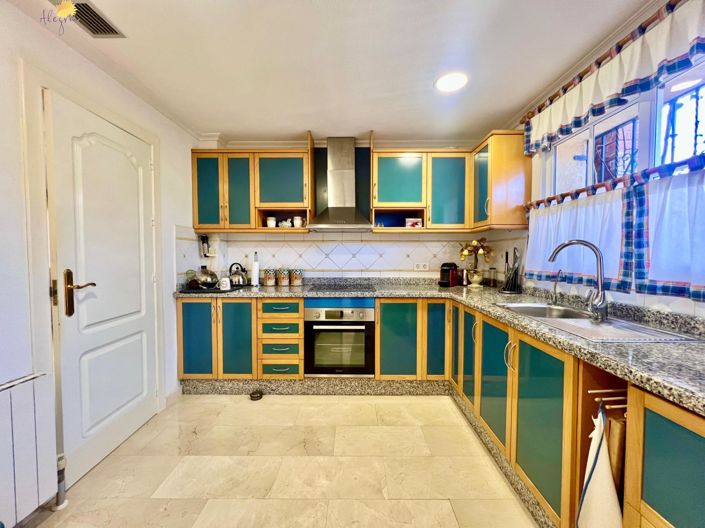 Image No.35-3 Bed Villa for sale
