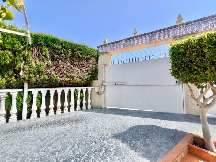 Image No.4-3 Bed Villa for sale