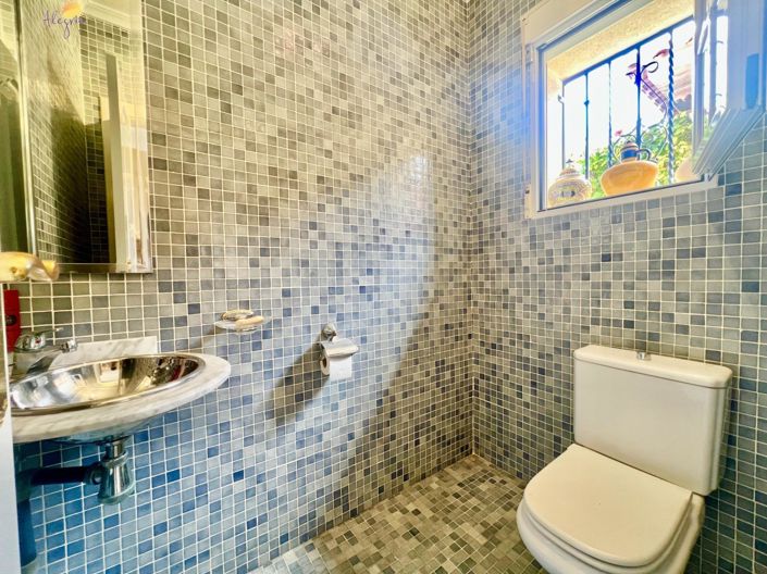 Image No.40-3 Bed Villa for sale