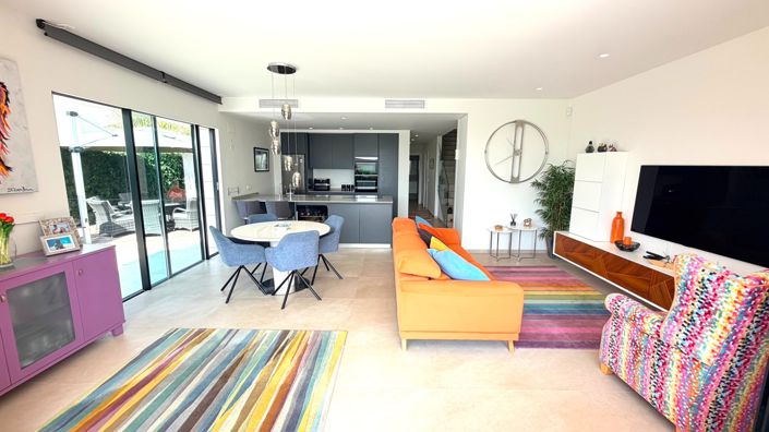 Image No.24-4 Bed Villa for sale