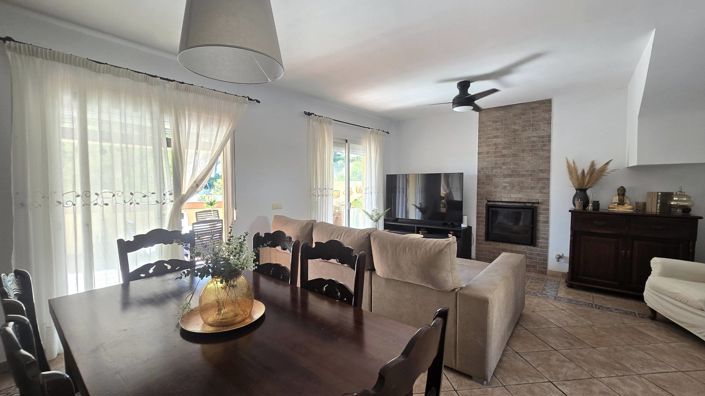 Image No.17-3 Bed House for sale