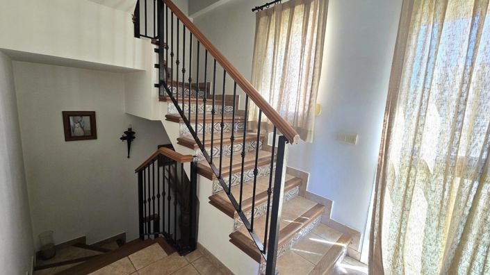 Image No.26-3 Bed House for sale