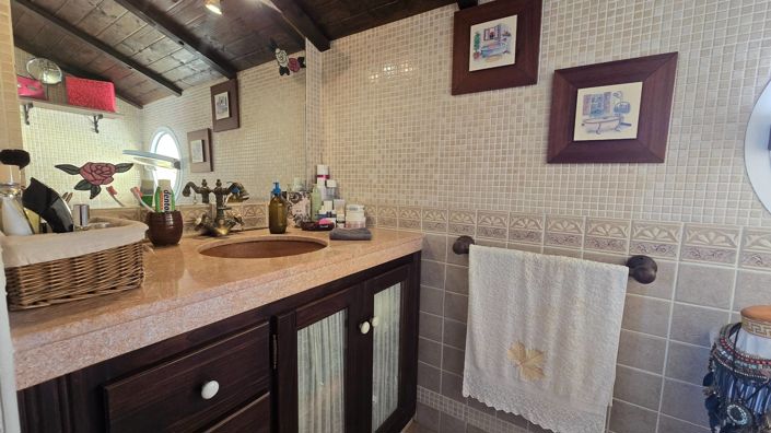 Image No.38-3 Bed House for sale