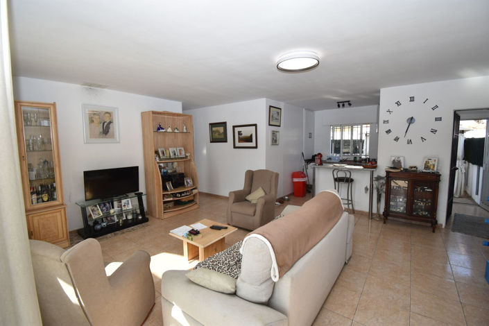 Image No.10-6 Bed House for sale