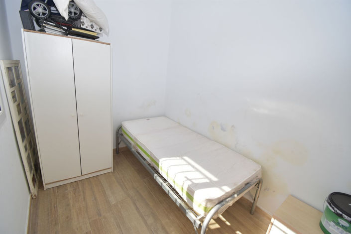 Image No.41-6 Bed House for sale