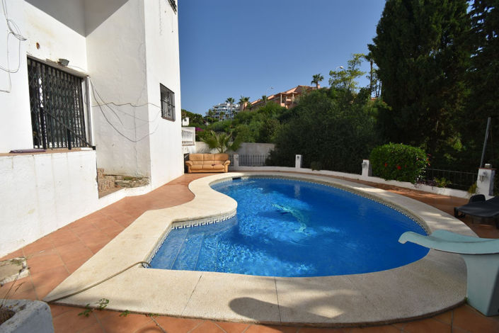 Image No.43-6 Bed House for sale