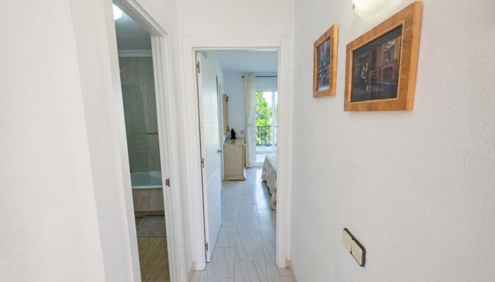 Image No.15-2 Bed Villa for sale