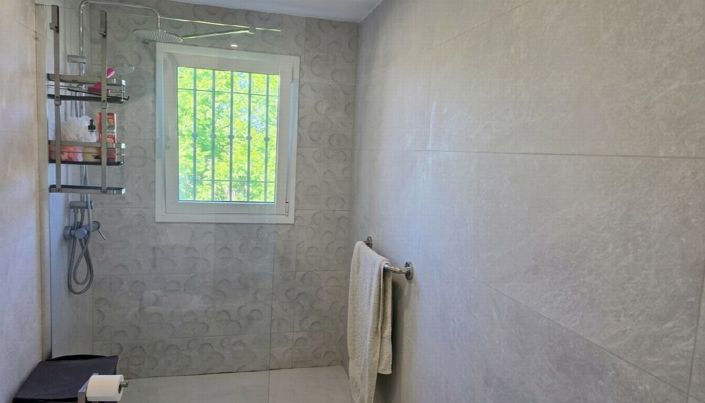 Image No.23-2 Bed Villa for sale