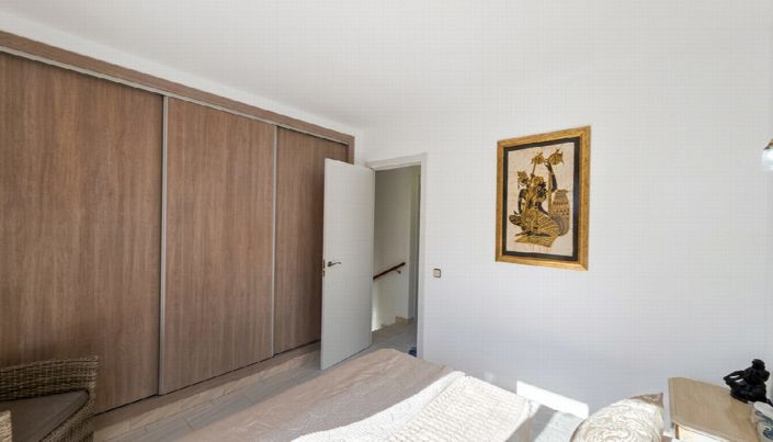 Image No.29-2 Bed Villa for sale