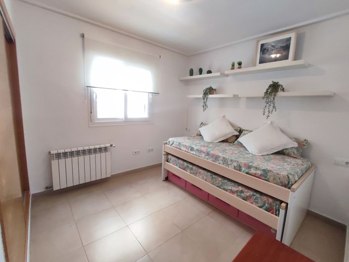 Image No.20-2 Bed Apartment for sale