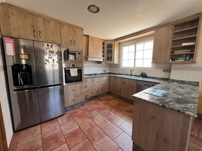 Image No.21-6 Bed Villa for sale