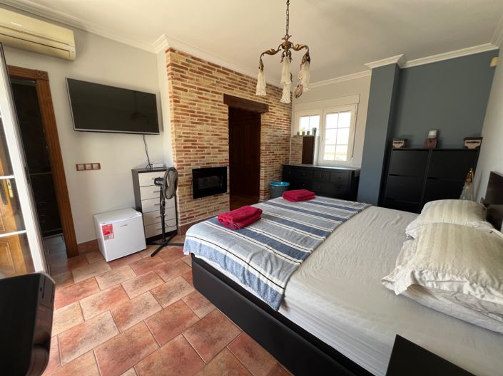 Image No.35-6 Bed Villa for sale