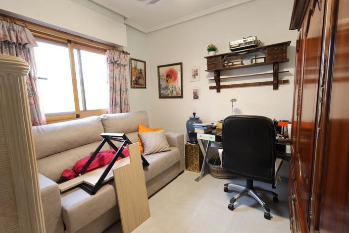 Image No.11-2 Bed Bungalow for sale