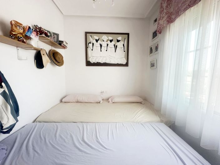 Image No.10-2 Bed Bungalow for sale