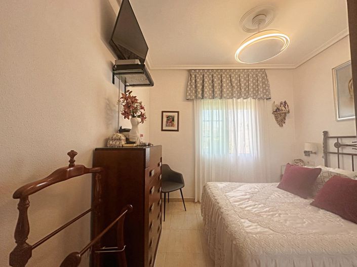 Image No.13-2 Bed Bungalow for sale