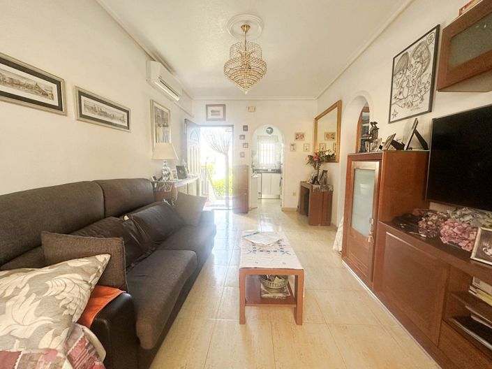 Image No.6-2 Bed Bungalow for sale