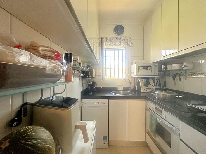 Image No.8-2 Bed Bungalow for sale