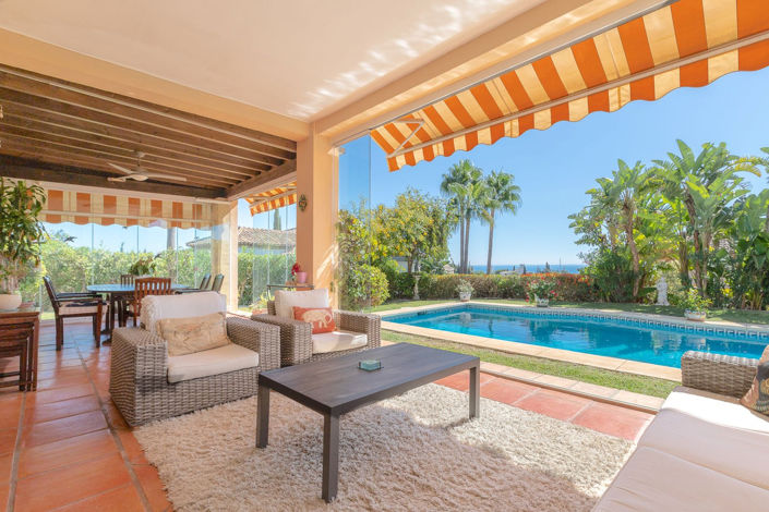 Image No.2-Villa de 5 chambres à vendre à Elviria