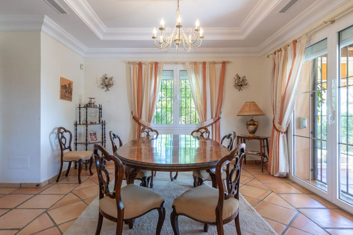 Image No.4-Villa de 5 chambres à vendre à Elviria