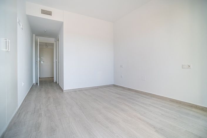 Image No.16-3 Bed Apartment for sale