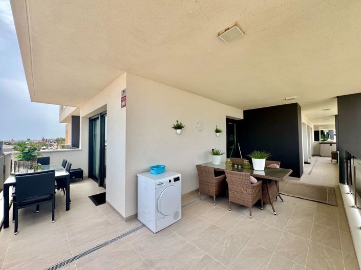 Image No.23-3 Bed Apartment for sale