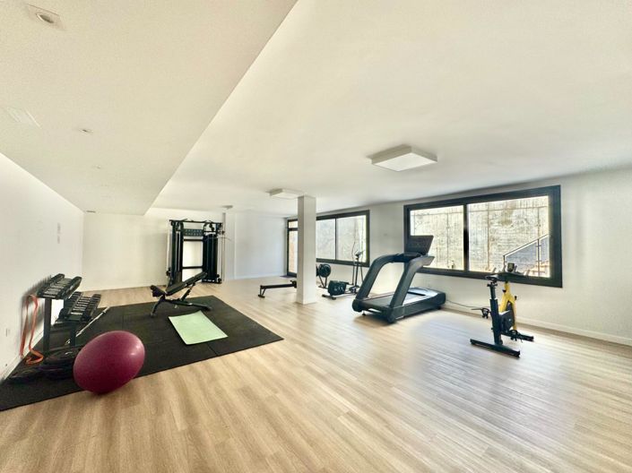 Image No.29-3 Bed Apartment for sale