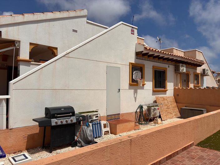 Image No.14-2 Bed House for sale
