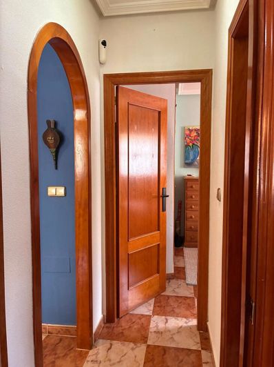 Image No.25-2 Bed House for sale