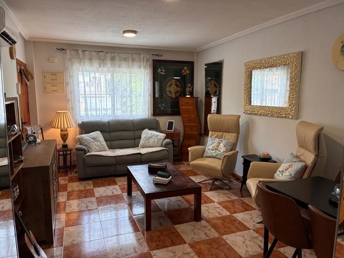 Image No.33-2 Bed House for sale