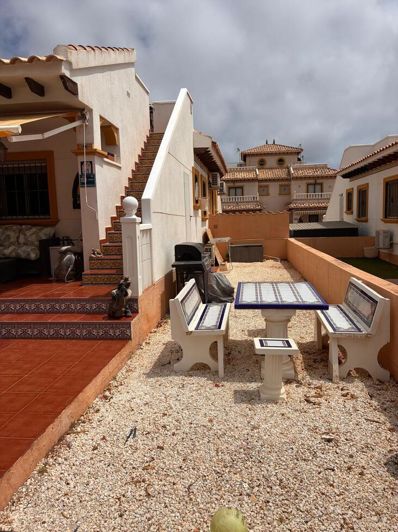 Image No.41-2 Bed House for sale