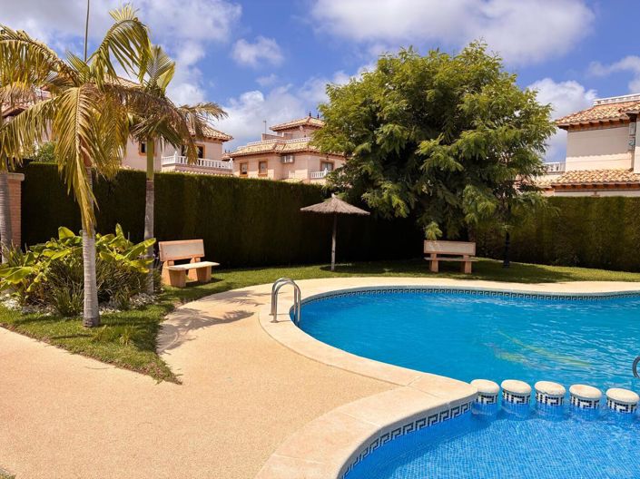 Image No.49-2 Bed House for sale