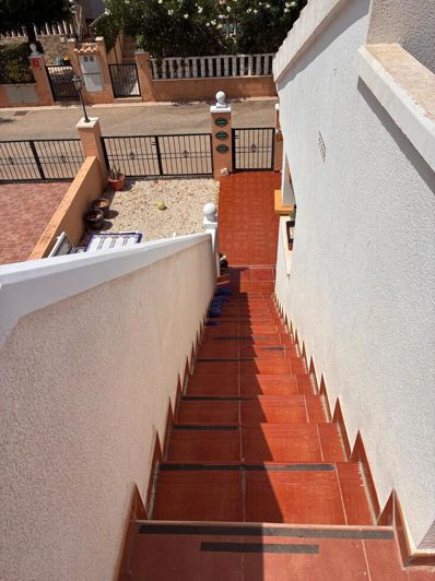 Image No.9-2 Bed House for sale
