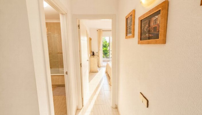 Image No.21-2 Bed House for sale
