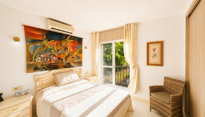 Image No.22-2 Bed House for sale