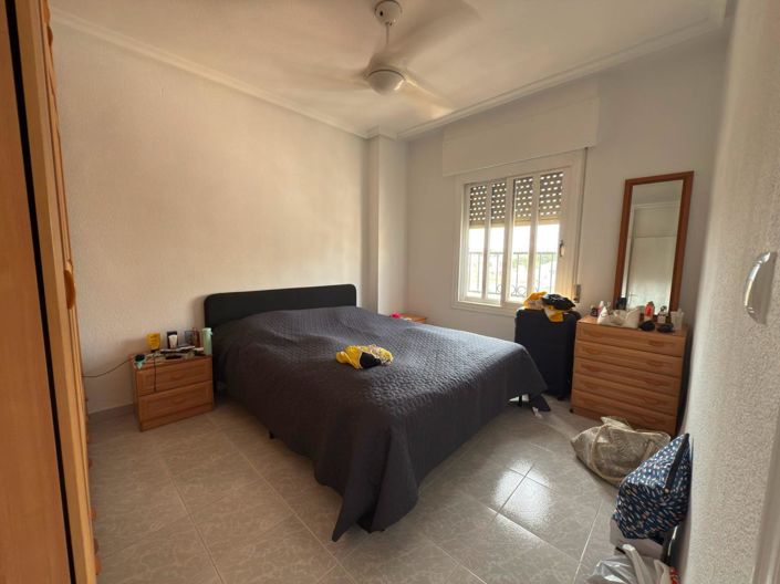 Image No.13-2 Bed House for sale