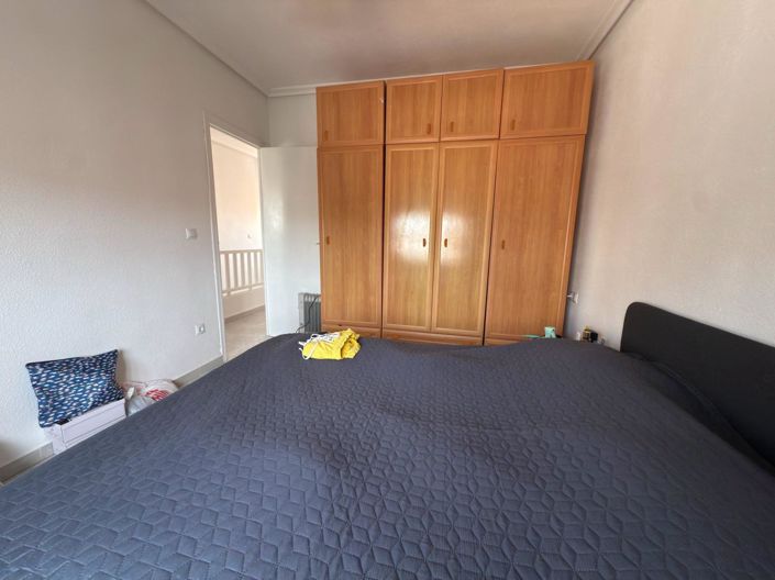 Image No.17-2 Bed House for sale