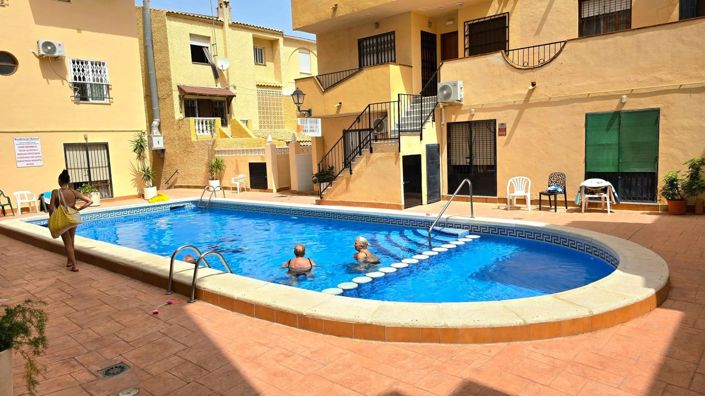 Image No.3-2 Bed House for sale