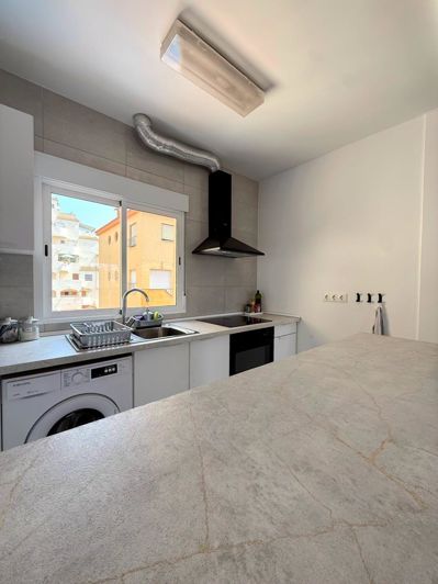 Image No.6-2 Bed House for sale