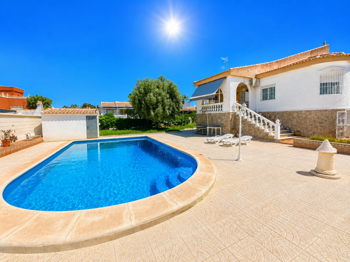 Image No.21-Villa de 5 chambres à vendre à Torrevieja