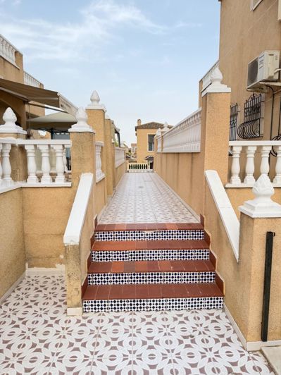 Image No.3-Appartement de 2 chambres à vendre à Torrevieja
