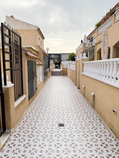 Image No.4-Appartement de 2 chambres à vendre à Torrevieja