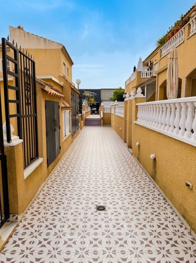 Image No.5-Maison de 2 chambres à vendre à Torrevieja