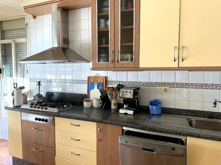 Image No.4-5 Bed House for sale