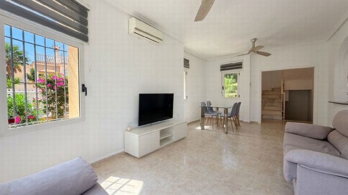 Image No.12-3 Bed Villa for sale