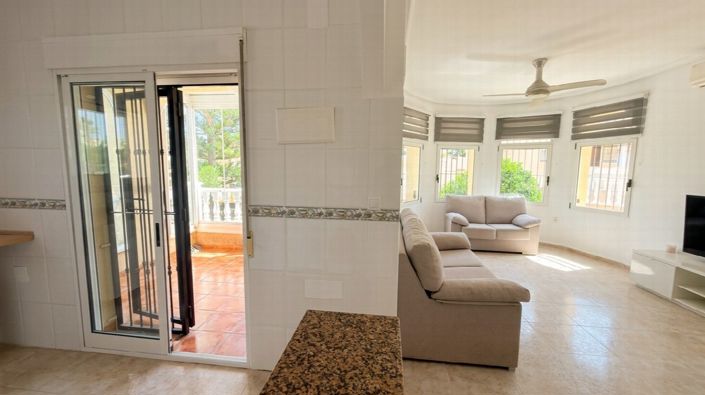 Image No.17-3 Bed Villa for sale